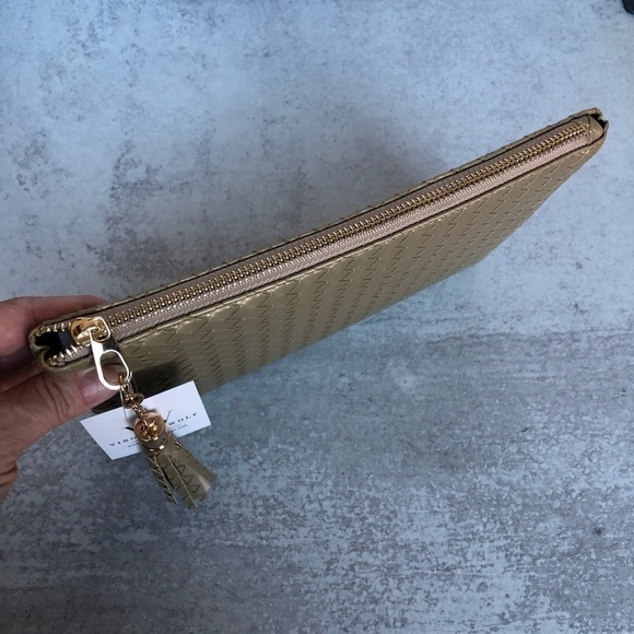 Virginia Wolf NYC Mimi Woven Metallic Gold Faux Leather Clutch Pouch - Picture 7 of 10